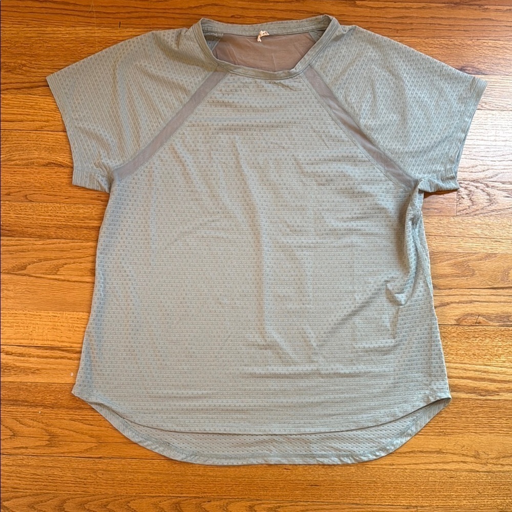 Ideology Women XL Green Mesh Workout Gym Shirt Short Sleeve